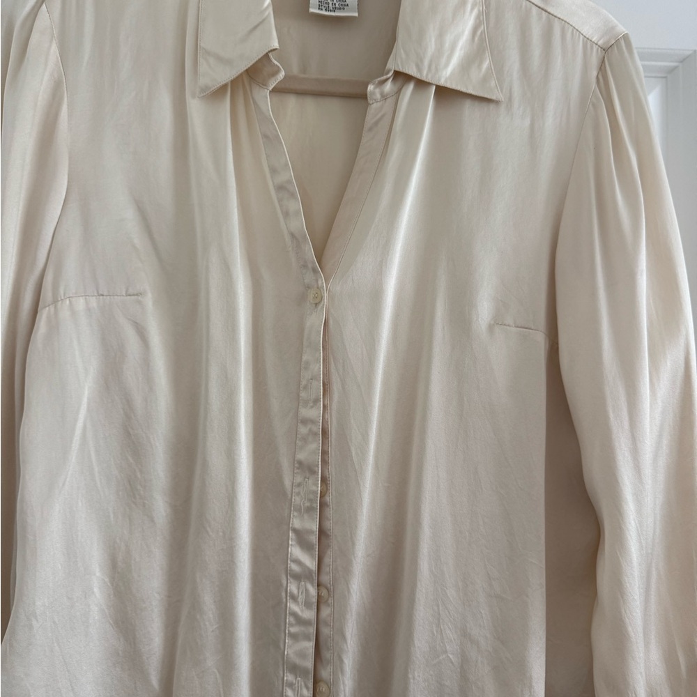 Cream 100% silk Button-Up Blouse - Picture 3 of 4